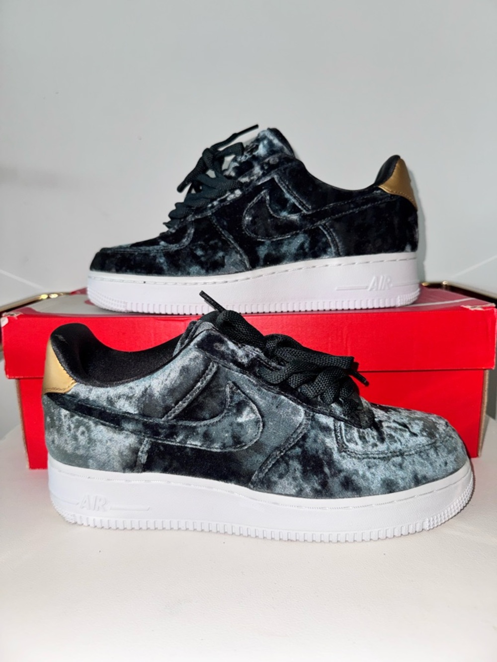 Nike Air Force 1 “Outdoor Green Velvet”